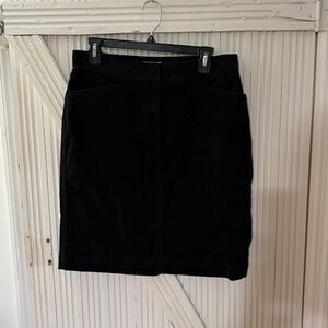 Vintage Jones sport size 8 black corduroy skirt